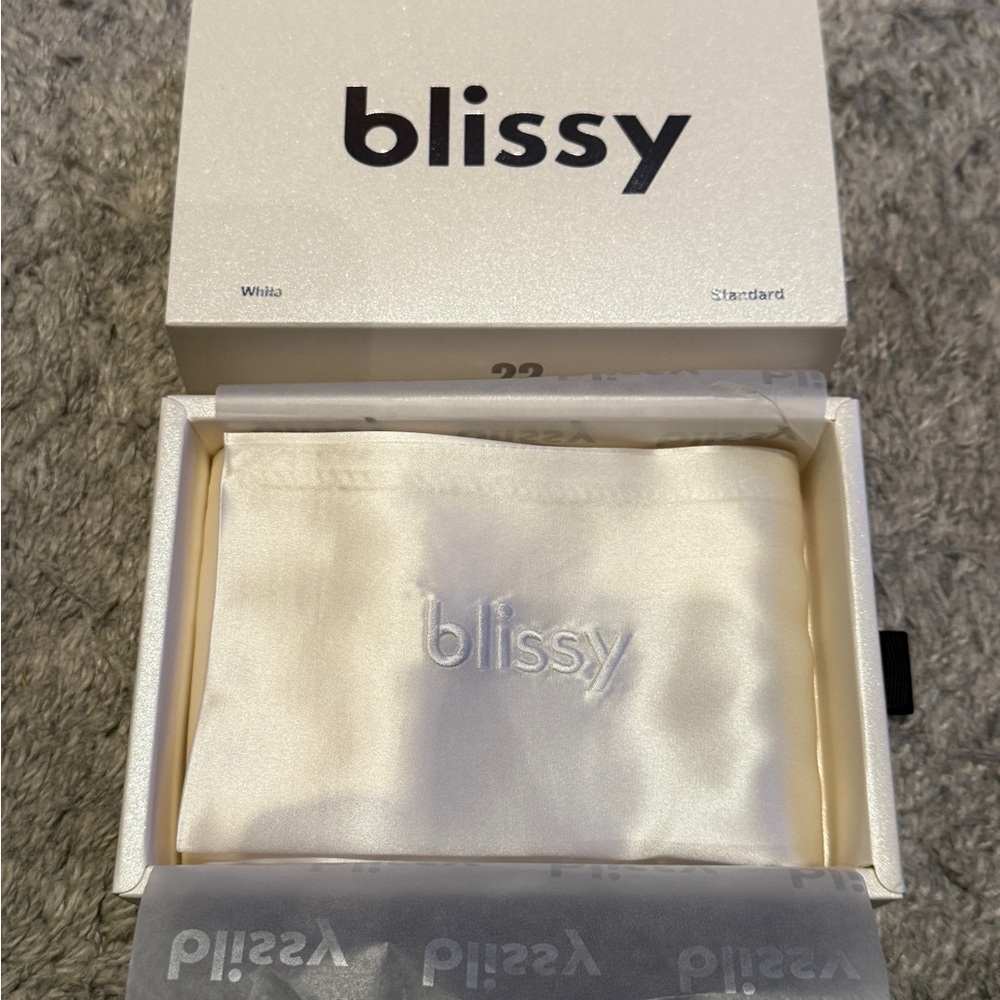 Blissy White Silk Pillowcase standard